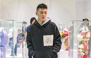 闷声做大事！陈冠希终止与NIKE的合作 下架联名款