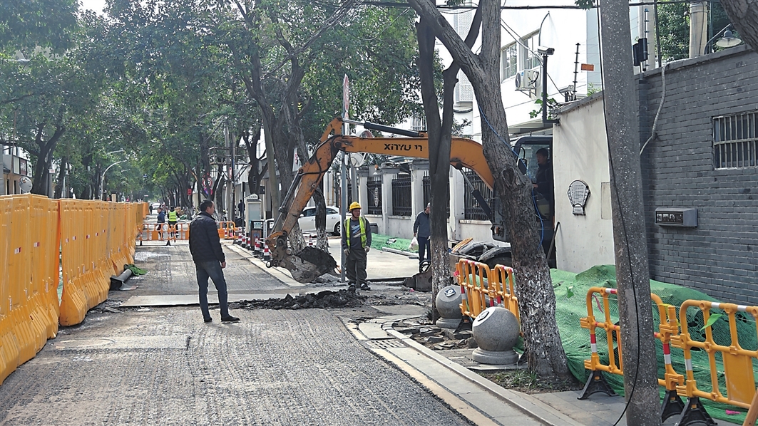 三线入地施工影响隔壁学校上课