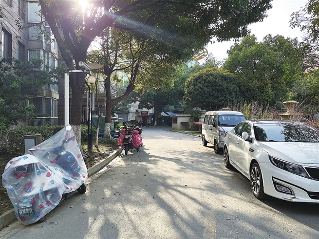 消防通道岂能为临停“让道”