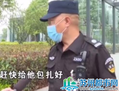 男子被妻子用手机砸得头破血流 瘫倒在地哭喊一句话笑翻网友背后真相实在让人惊愕