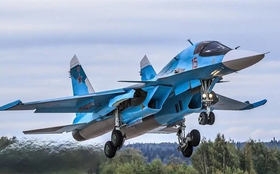 俄国防部称一架苏-34战机在执行训练任务时坠毁