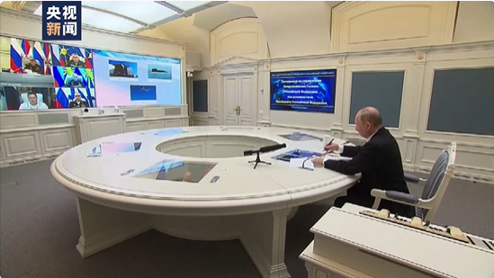 俄军举行战略威慑力量训练 普京指挥并观摩了训练