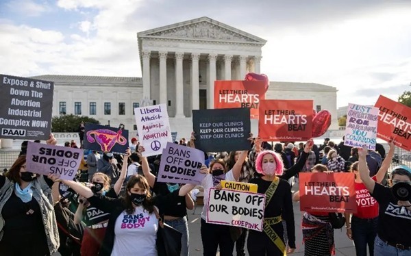 美民调显示 60%的美国人认为堕胎应该合法