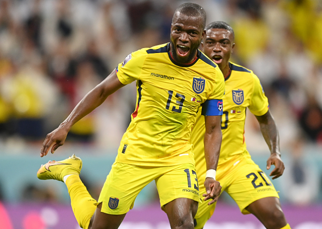 厄瓜多尔队长：我曾睡在体育场靠卖牛奶买球鞋