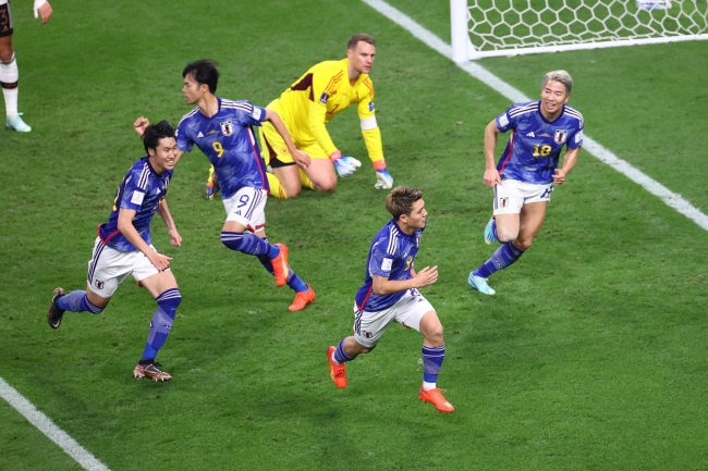 又见大冷门！日本队2：1逆转德国队