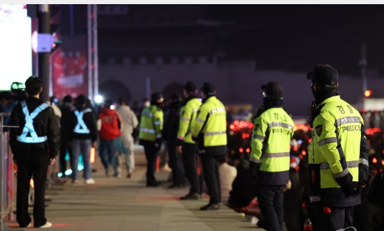 韩国2.6万人聚集首尔助威世界杯 安保人员达1400人