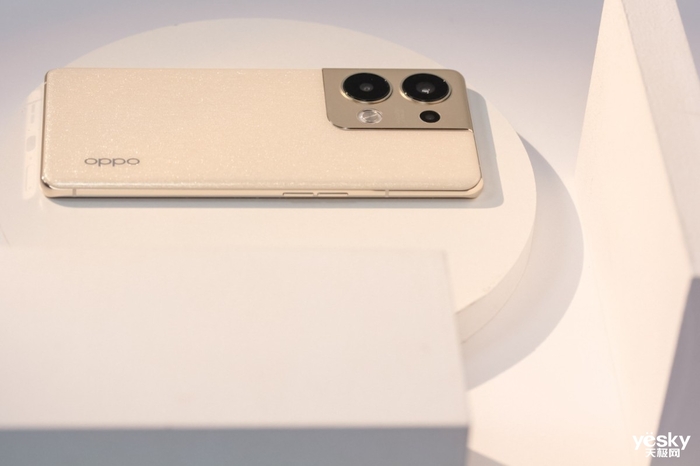 打造极致轻薄好用，OPPO Reno9系列持续探“薄”