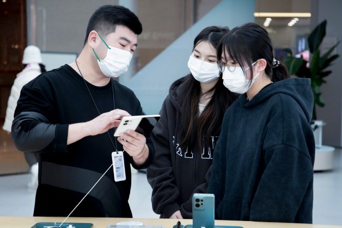 零距离体验「轻薄折叠」，OPPO Find N2系列快闪活动火爆四城