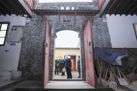 现场勘察办案忙