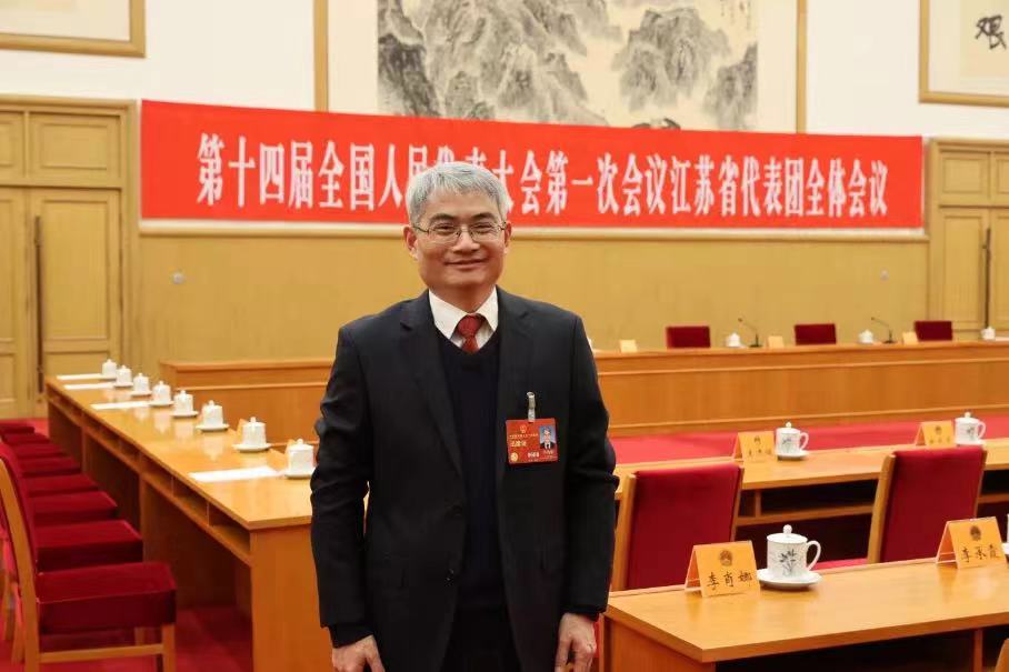 温暖时刻 一起履职︱李鸿彬：让更多拔尖创新后备人才茁壮成长