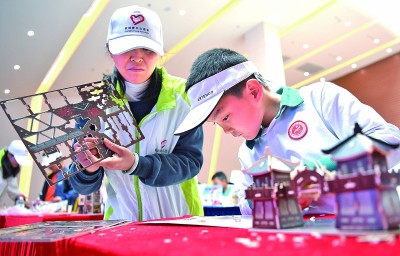 “银发知播”以最“潮”姿态传播“硬核知识”