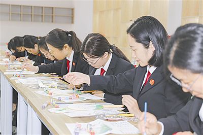 清风润心共绘廉扇